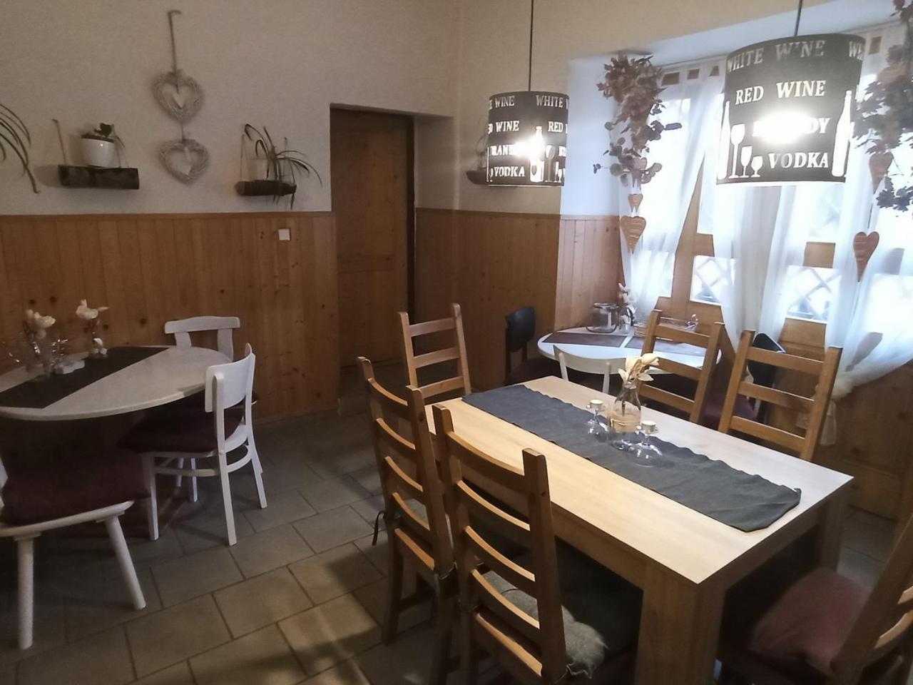 Apartmany Ziakova - Ubytovani Nove Hrady 111 Eksteriør bilde